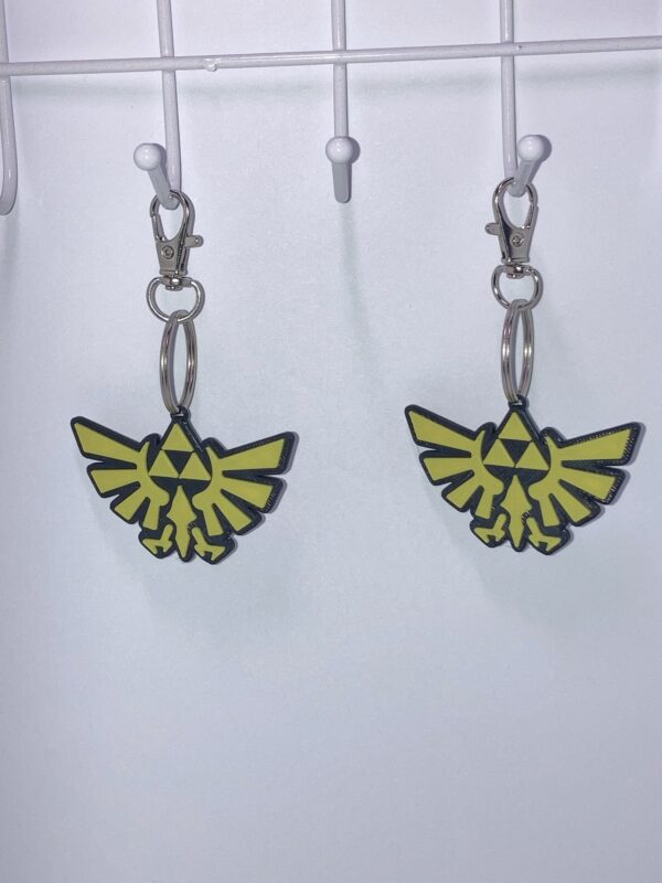 Zelda Hyrule Crest Keychain
