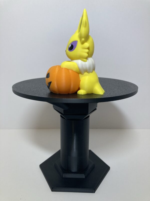 Jolteon in a Pumpkin Figure - Image 2